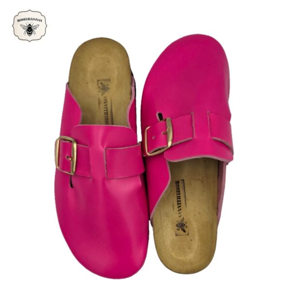 Emelia- Slip-On Clogs